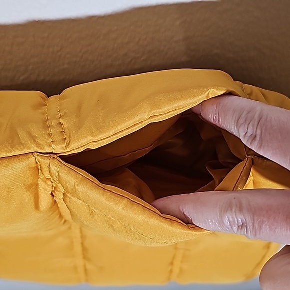 Carter's Vest Puffer Sleeveless Fleece Lining Pockets Zip-Up Cozy Yellow M 5 6 - Picture 6 of 9